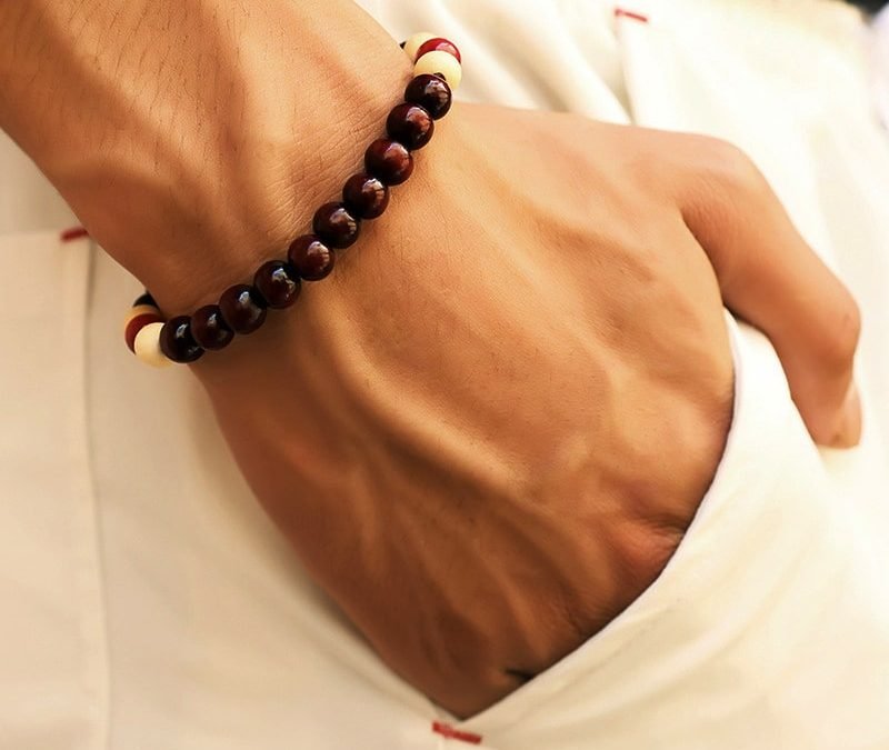 Bracelet anti-tabac : la solution naturelle pour arrêter de fumer ?