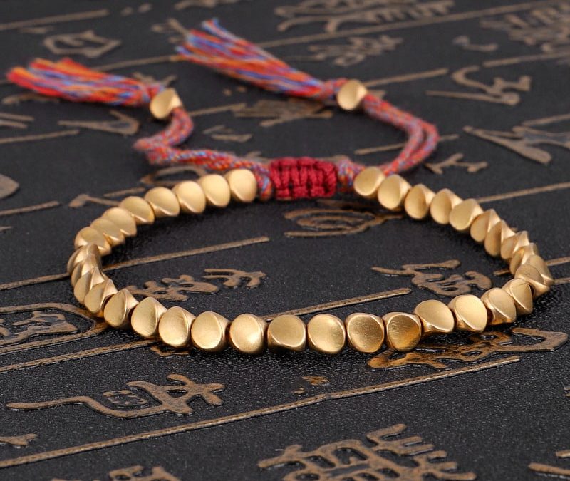 Bracelet tibetain : tendances et origines